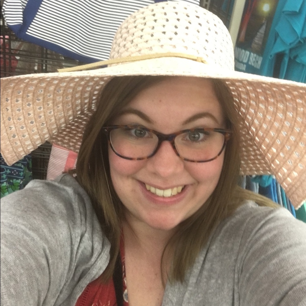 Meet your Posher, Erica